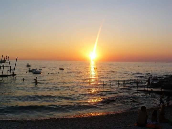 App Emona Bašanija Exterior foto